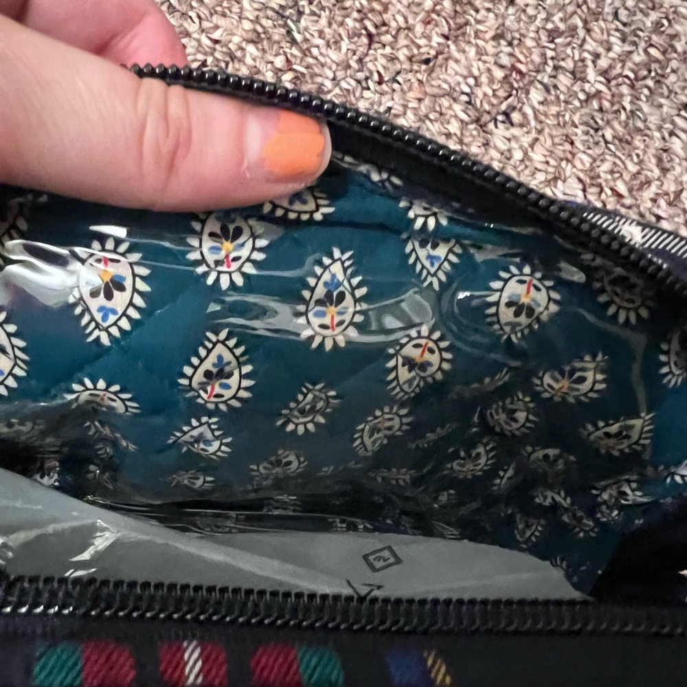 Nwt Vera Bradley small cosmetics bag - Picture 4 of 6